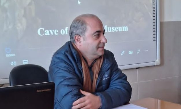 بو ذياب مكرماً في المدرسة اللبنانية العالمية في راشيا ولقاء ثقافي بعنوان ” الانسان والحب .. الانسان والفن