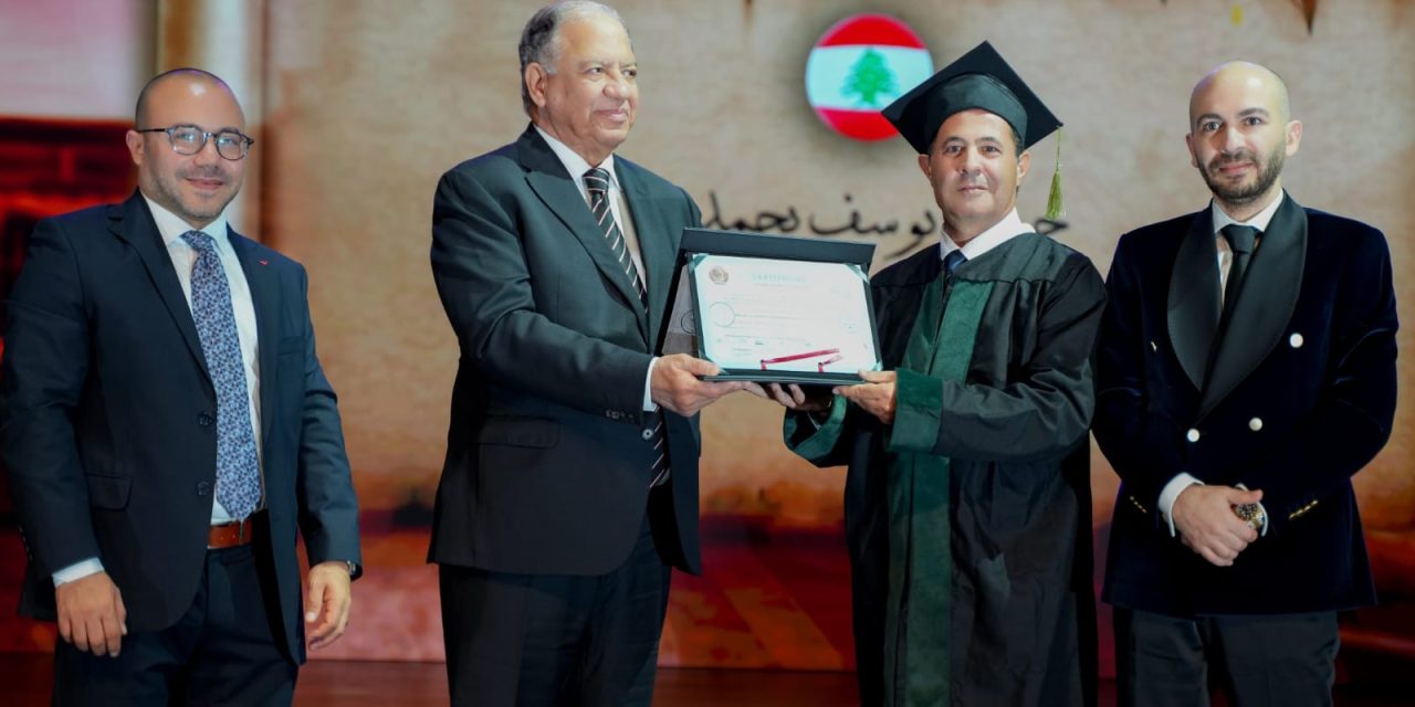 دكتوراه في العلوم السياسية والعلاقات الدبلوماسيةللصحفي حسن بحمد  عن دراسة العلاقات الإماراتية – الصينية