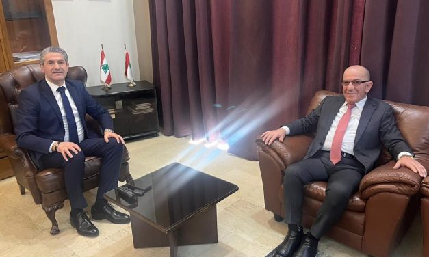 محافظ البقاع استقبل رئيس بلدية المرج السابق منور الجراح مهنئا بعيدي الميلاد ورأس السنة