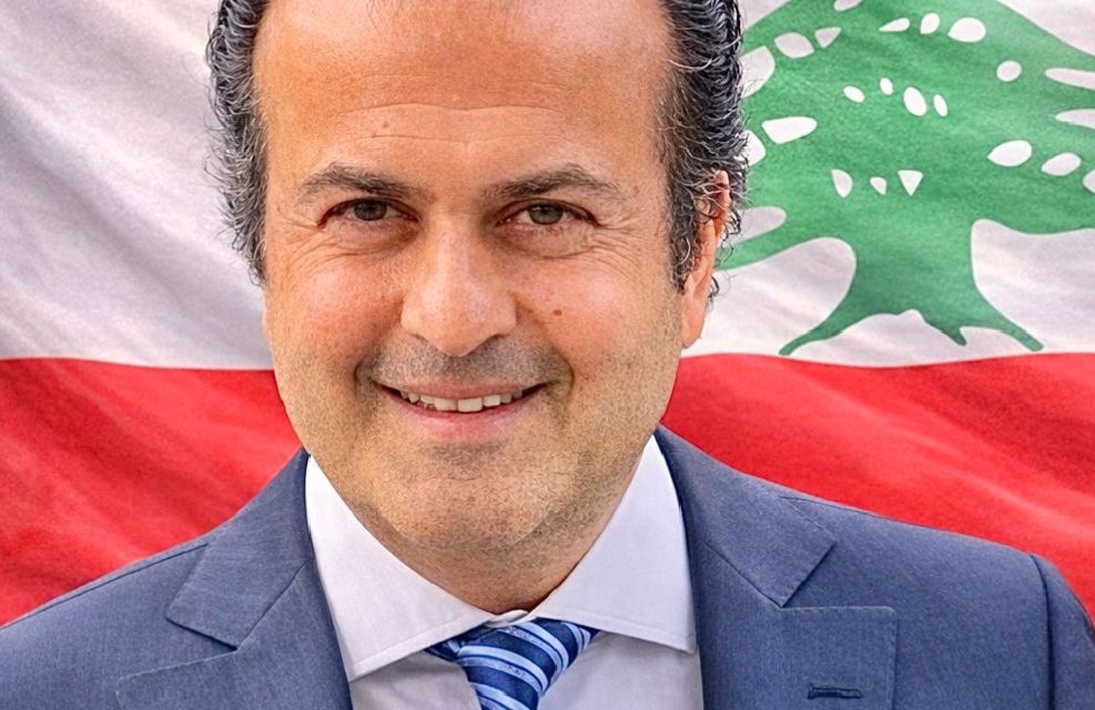 هشام الفرزلي: اذا كان حزب الله لا يوافق على سياسة الحكومة وقراراتها عليه الاستقالة من الحكومة!