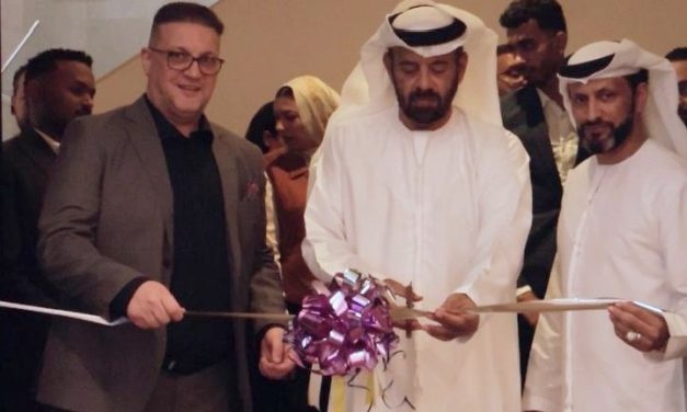 بحضور سالم بن ركاض افتتاح معرض “بن غاطي” في أبوظبي وإطلاق أول مدينة مرسيدس- بنز السكنية في العالم