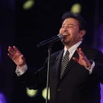 أمير الغناء العربي الفنان هاني شاكر خضع لعملية جراحية ومدير أعماله خضر عكنان يطمئن: سيستأنف نشاطه الفني أواخر الشهر الحالي!