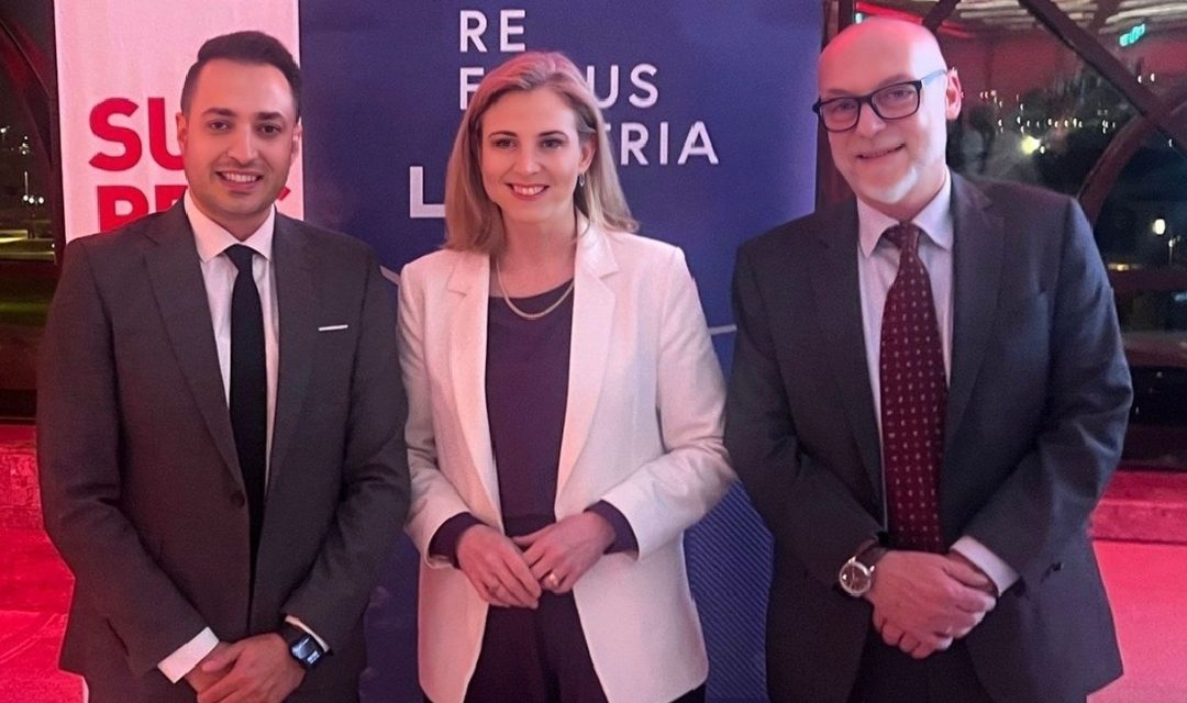 تعزيز الشراكات الاستراتيجية في الطاولة المستديرة الإماراتية النمساوية.. وأبو زور مثل شركة Lohmann & Rauscher (L&R) العالميةفي المؤتمر