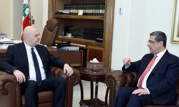 واقع العلاقات بين الرئيس عون وسفير لبنان في سوريا