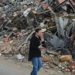 لبنان في الهدنة: الآلاف يعودون فوق جسور “مردومة”