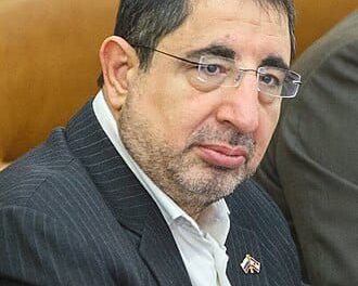 “منفتحون على النقاش بالسلاح بهذه الحالة”… الحاج حسن: “طوشونا” بقرار الحرب والسلم