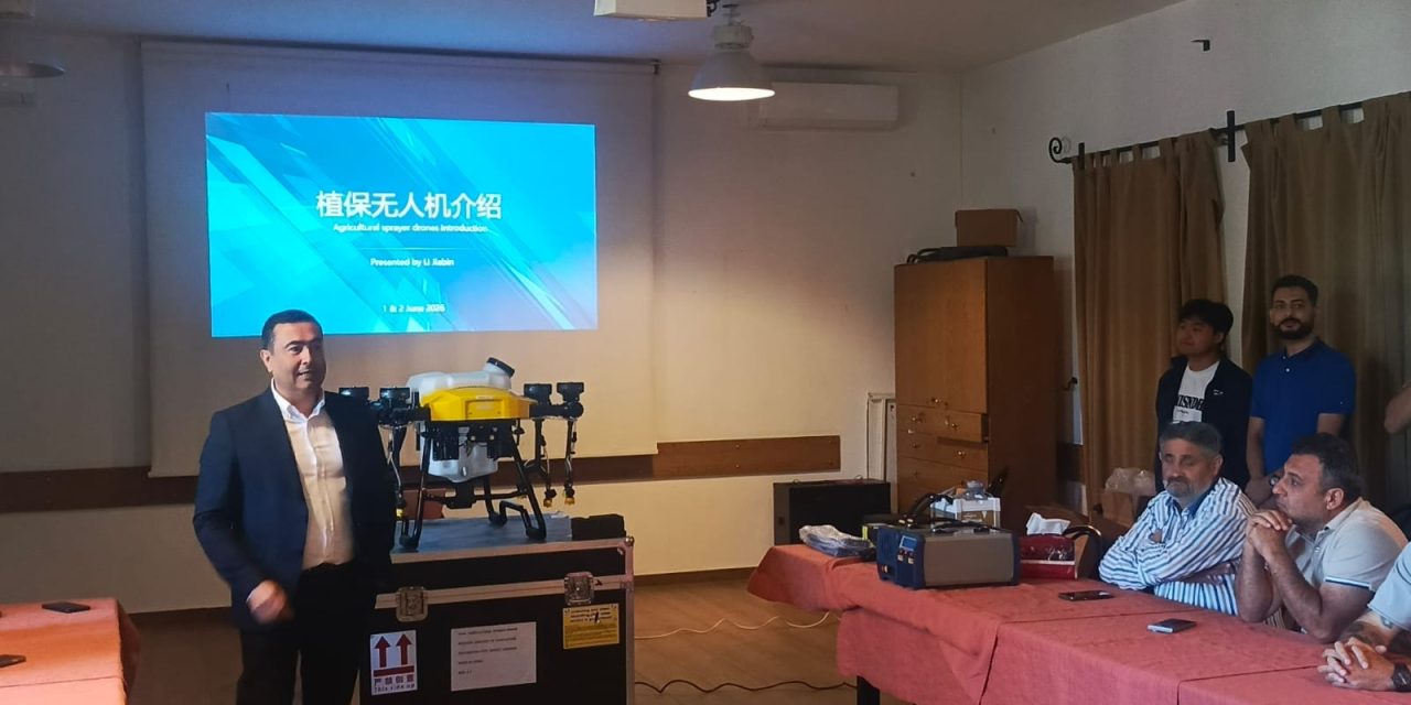إطلاق دورة تدريبية متخصصة لخبراء وزارة الزراعة والجيش اللبناني حول تشغيل الطائرات المسيّرة المقدّمة بهبة صينية في مركز AFDC – الرملية